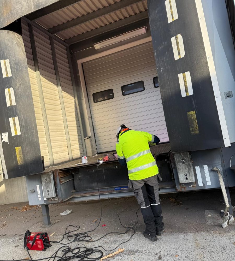 b319db0d-24da-4e8e-83a7-9c45b81f2436